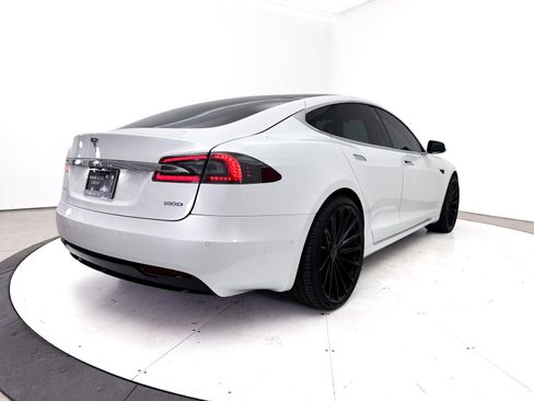 Used 2018 Tesla Model S 100D AWD/4WD image 17