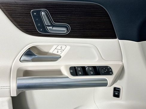 Certified 2026 Mercedes-Benz GLA 250 image 18