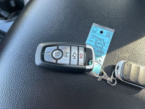 Used 2019 Ford F250 Lariat w/ Lariat Ultimate Package image 25