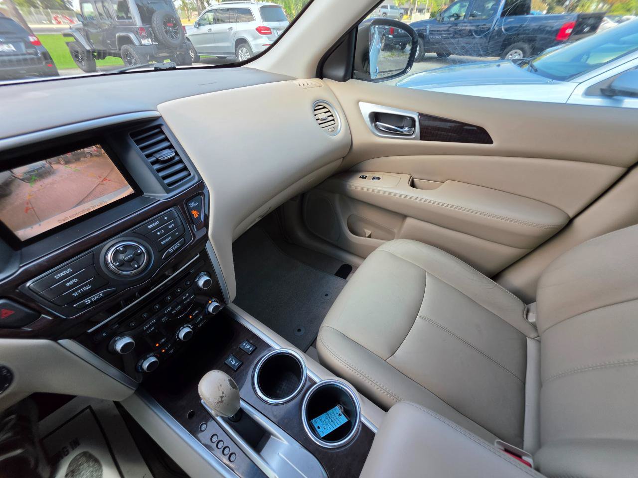 Used 2014 Nissan Pathfinder SL w/ Trailer Tow Package FWD image 20