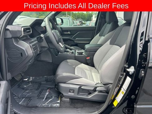 Used 2026 Toyota Tacoma TRD Off-Road AWD/4WD image 2