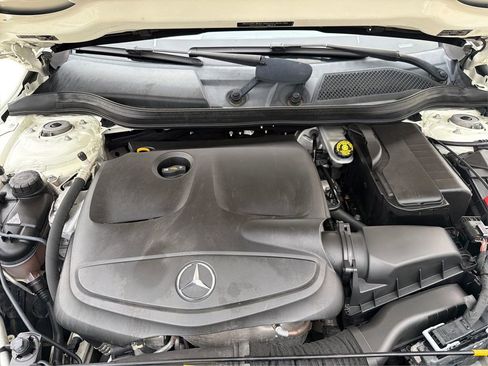 Used 2018 Mercedes-Benz GLA 250 w/ Premium Package image 12