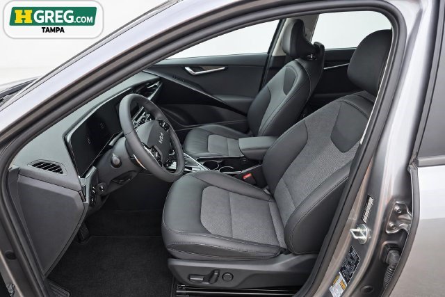 Used 2024 Kia Niro EX FWD image 10