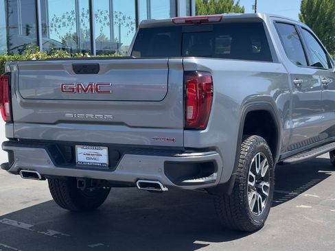 Used 2026 GMC Sierra 1500 AT4 w/ AT4 Premium Package AWD/4WD image 4