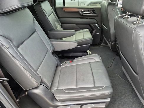 Certified 2025 GMC Yukon XL Denali AWD/4WD image 20