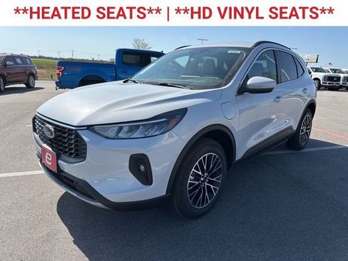 New 2025 Ford Escape SE image 3