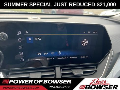 Used 2024 Chevrolet Trax LT w/ Driver Confidence Package FWD image 11