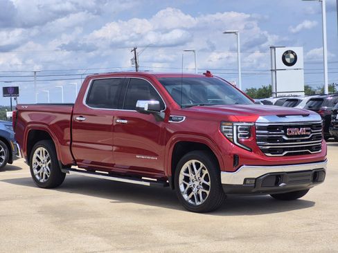 Used 2025 GMC Sierra 1500 SLT w/ SLT Premium Plus Package AWD/4WD image 3
