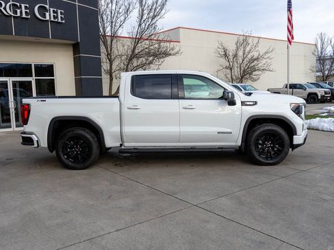 New 2026 GMC Sierra 1500 Elevation w/ Elevation Premium Package image 8