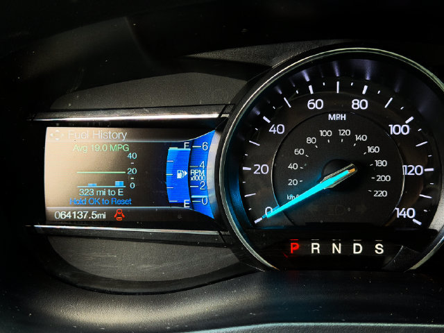 Used 2018 Ford Explorer XLT w/ Equipment Group 202A FWD image 12