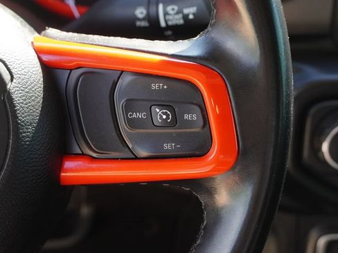 Used 2021 Jeep Gladiator Sport AWD/4WD image 25