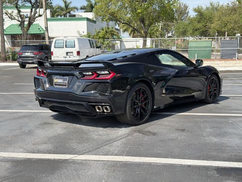 Used 2024 Chevrolet Corvette Stingray Premium Cpe w/ Z51 Performance Package image 3