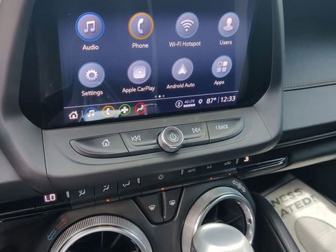 Used 2022 Chevrolet Camaro LT w/ Technology Package image 26