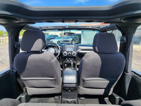 Used 2014 Jeep Wrangler Sahara AWD/4WD image 20