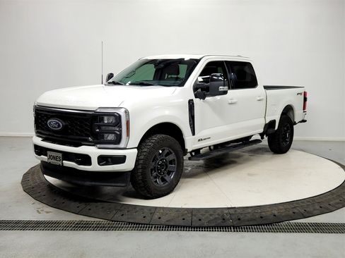 Used 2024 Ford F250 Lariat w/ Lariat Ultimate Package image 3