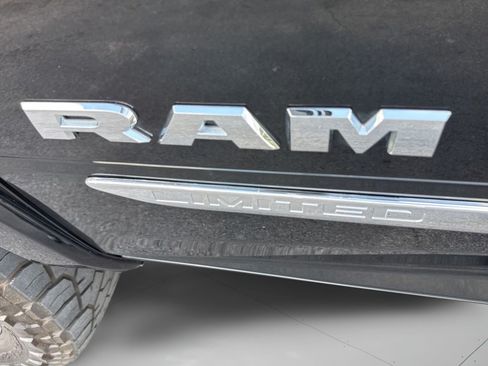 Used 2026 RAM 2500 Limited AWD/4WD image 36