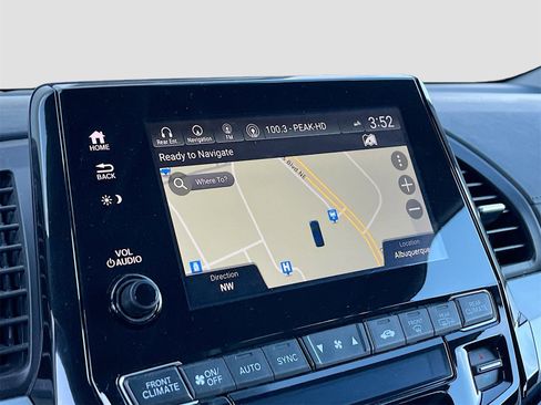 Used 2023 Honda Odyssey Touring image 13