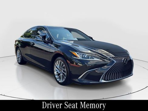 Used 2020 Lexus ES 350 w/ Accessory Package FWD image 3