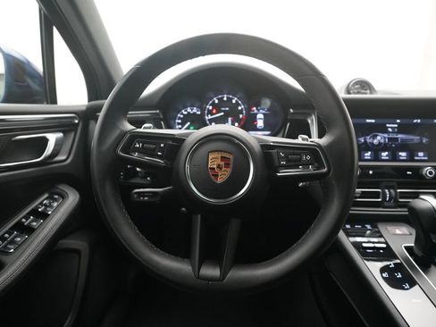 Used 2022 Porsche Macan AWD/4WD image 20