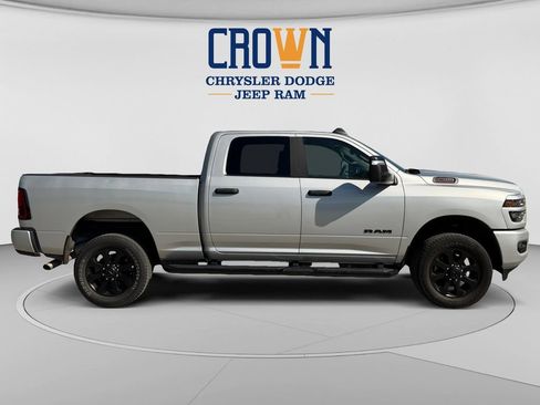 Used 2026 RAM 2500 Big Horn AWD/4WD image 2