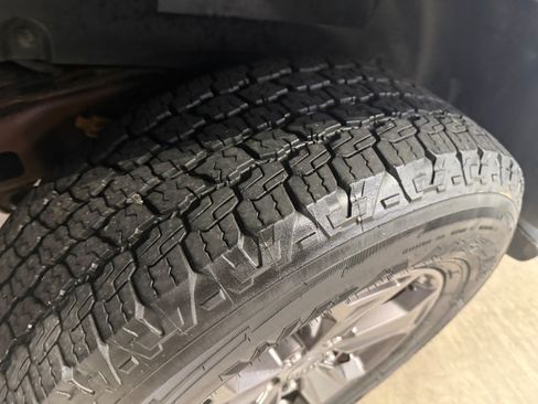 Used 2014 Jeep Wrangler Unlimited Sport AWD/4WD image 23
