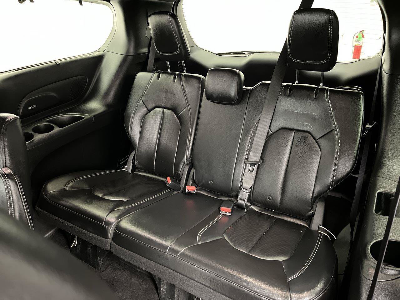 Used 2018 Chrysler Pacifica Touring-L Plus FWD image 13