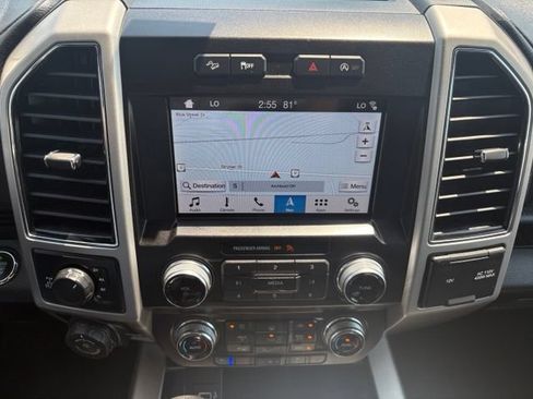 Used 2019 Ford F150 Lariat w/ Equipment Group 502A Luxury AWD/4WD image 32