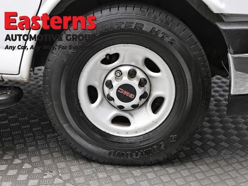 Used 2020 GMC Savana 2500 w/ Driver Convenience Package RWD image 28
