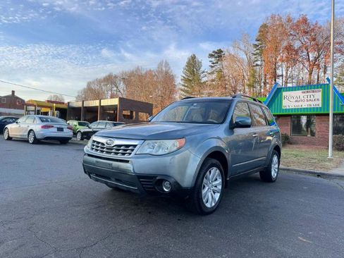 Used 2011 Subaru Forester 2.5X Premium image 1