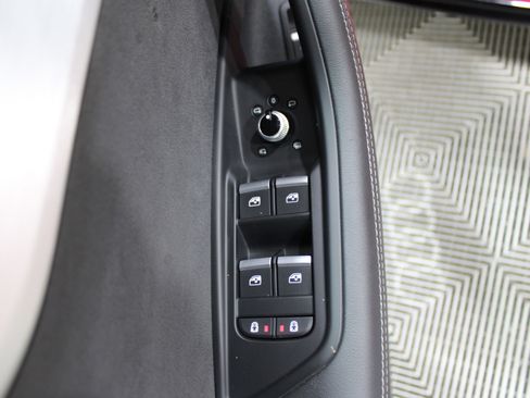 Used 2022 Audi A4 2.0T Premium Plus w/ Premium Plus Package image 7