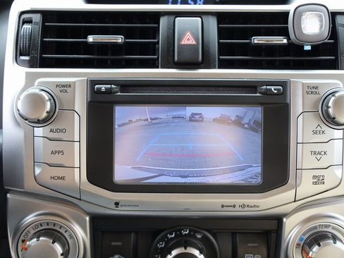 Used 2019 Toyota 4Runner SR5 Premium image 18