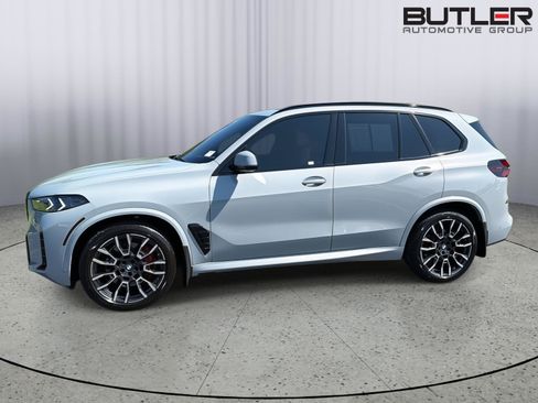 Used 2024 BMW X5 xDrive40i w/ M Sport Package AWD/4WD image 3