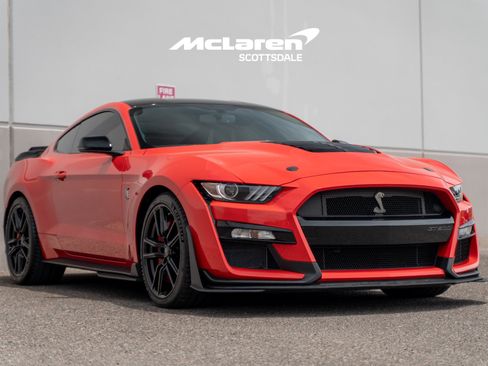 Used 2022 Ford Mustang Shelby GT500 w/ Technology Package RWD image 9