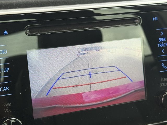Used 2019 Toyota Corolla SE FWD image 17