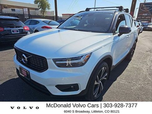 Used 2019 Volvo XC40 T5 R-Design AWD/4WD image 1
