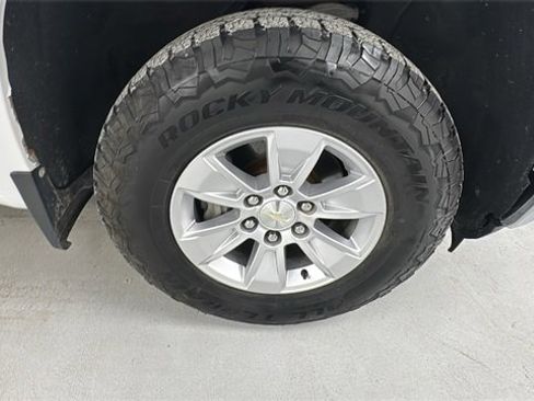 Used 2019 Chevrolet Silverado 1500 LT image 9