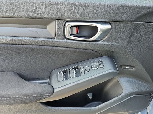 Used 2023 Honda Civic Sport image 12