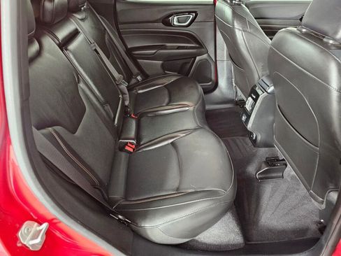 Used 2023 Jeep Compass Limited image 38