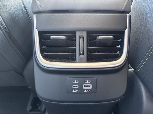 Certified 2024 Subaru Outback Onyx Edition AWD/4WD image 33