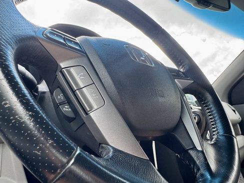 Used 2011 Honda Pilot Touring image 14