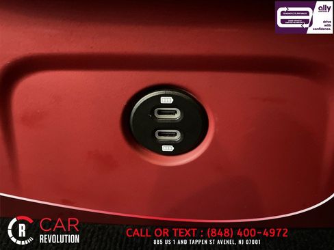 Used 2024 Porsche Macan GTS AWD/4WD image 42