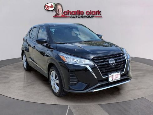 Used 2025 Nissan Kicks Play S image 7
