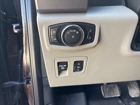 Used 2020 Ford F150 XLT w/ Equipment Group 302A Luxury AWD/4WD image 18