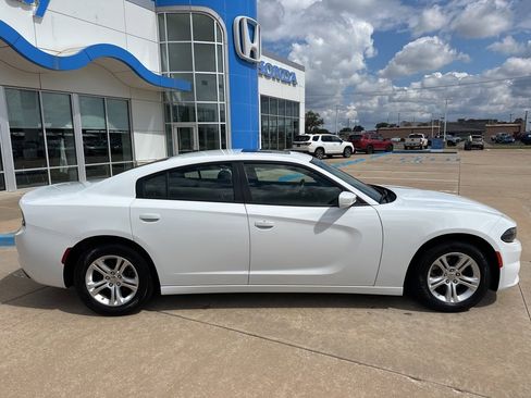 Used 2022 Dodge Charger SXT w/ Leather Interior Group image 22