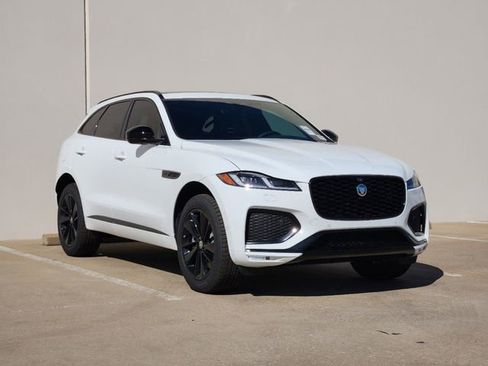 Used 2026 Jaguar F-PACE R-Dynamic S image 2