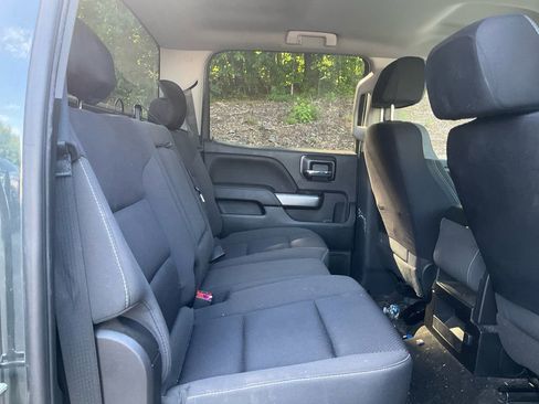 Used 2018 Chevrolet Silverado 1500 LT w/ Trailering Package AWD/4WD image 13