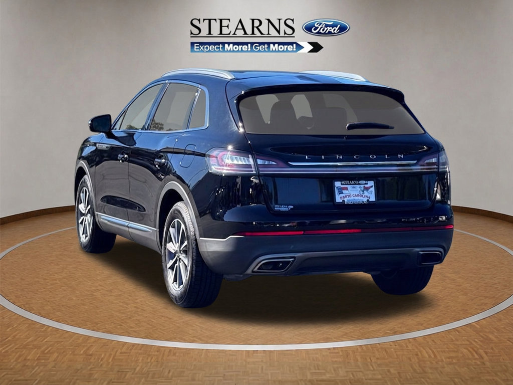 Used 2022 Lincoln Nautilus FWD image 14