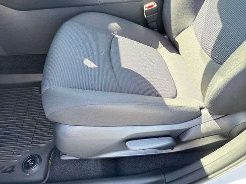 Used 2025 Toyota RAV4 LE image 21