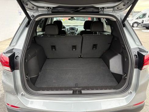 Used 2024 Chevrolet Equinox LT image 32