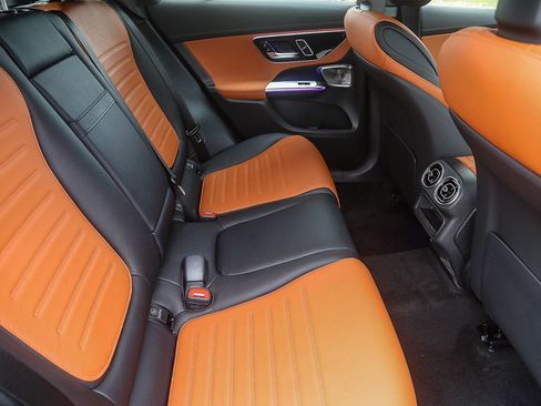 New 2026 Mercedes-Benz GLC 43 AMG 4MATIC image 17
